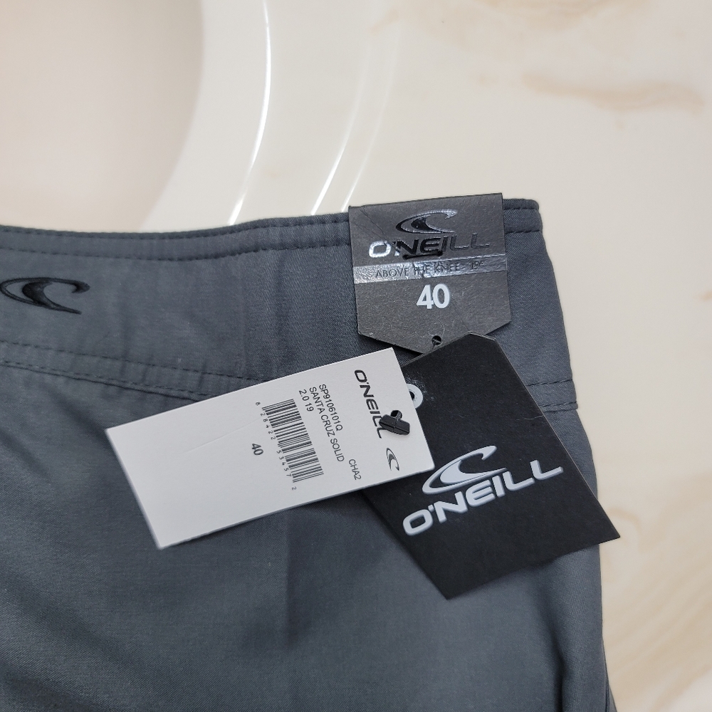 NWT.  O'Neill Crossover shorts.  Size 40.  (286) - Picture 2 of 6